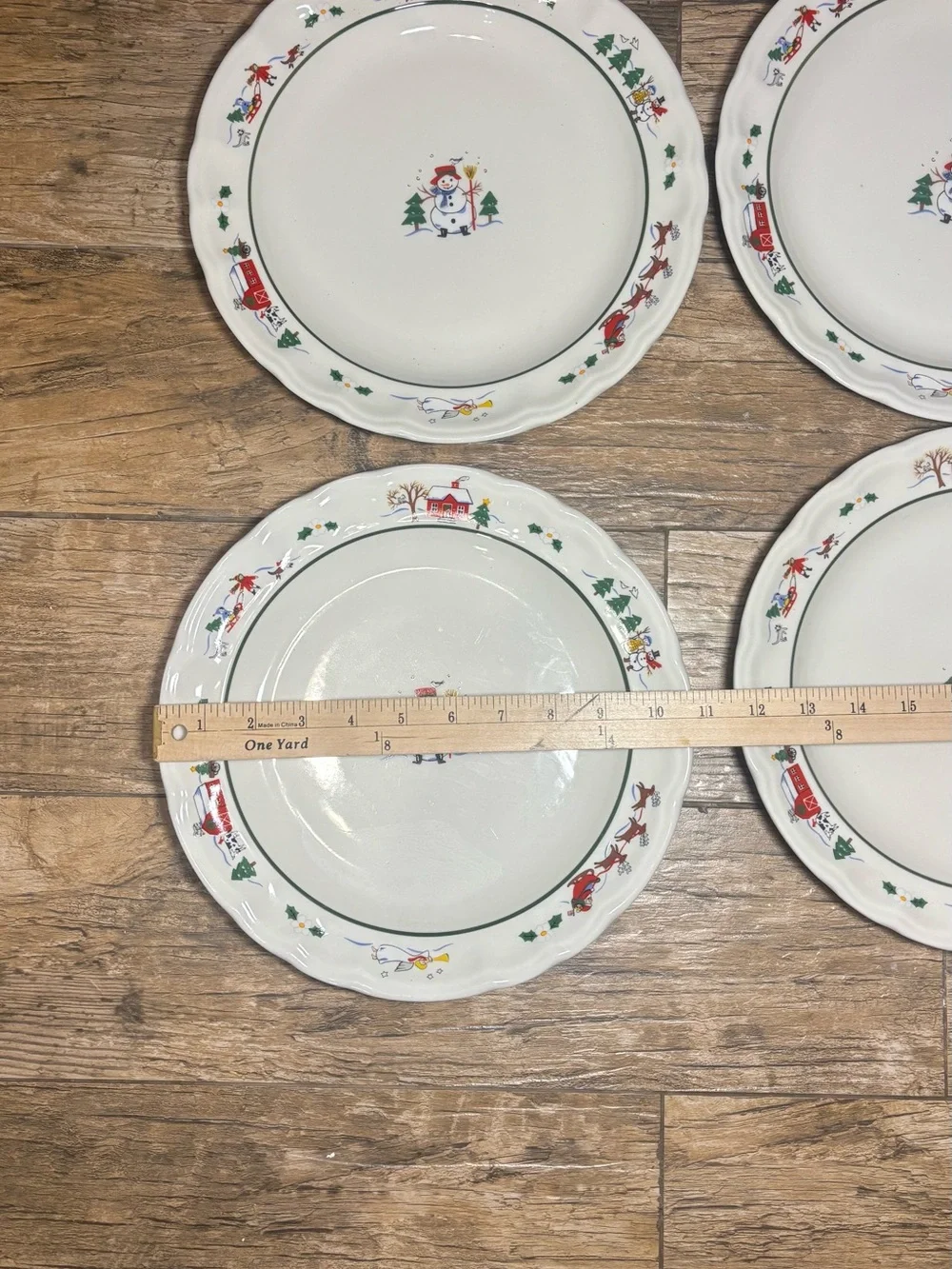 Pfaltzgraff White Holiday Plate with Red & Green Snowman Motif